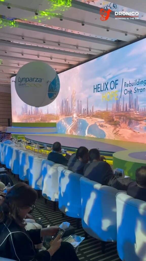 عرض درون داخلي في مؤتمر طبي، الرياض 2024