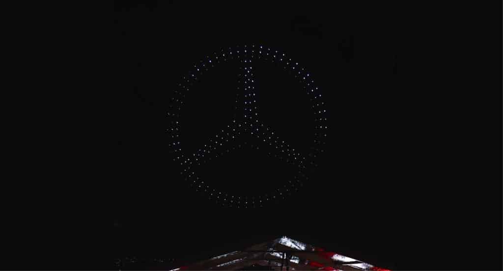 عرض درون من Mercedes-Benz، 2025